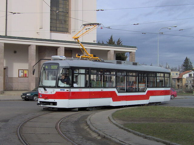 File:800px-Tram Vario LF Brno.jpg