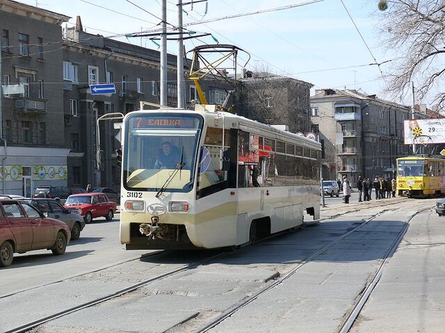 File:Kharkov tram 3102.jpg