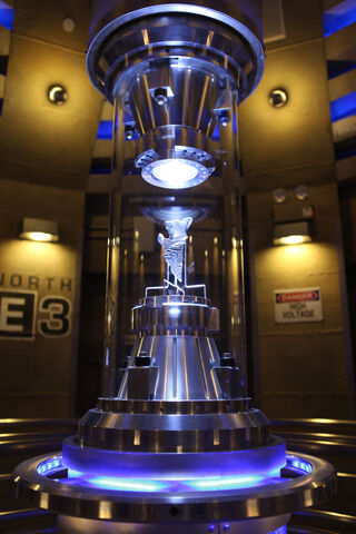 File:TRANSFORMERS-The-Ride Preshow-ALLSPARK-Containment.jpg