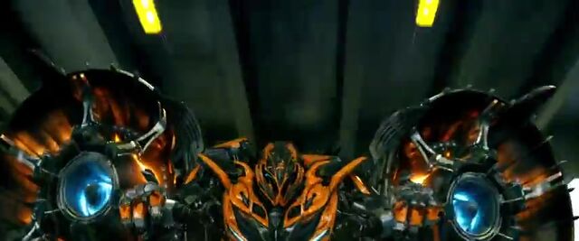 File:Transformers AOE 6181.jpg