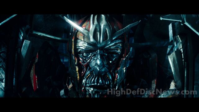 File:Dotm-sentinelprime-film-stasis-1.jpg