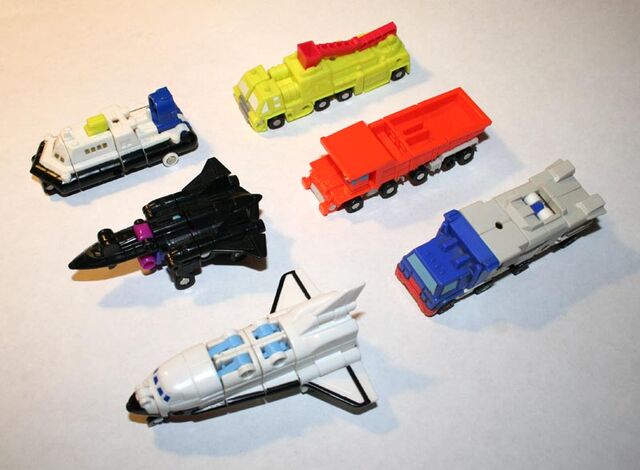 File:Micromastercombiners-vehicles.jpg
