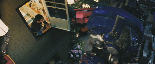 File:Movie PrimeSam parentsfreakout.jpg