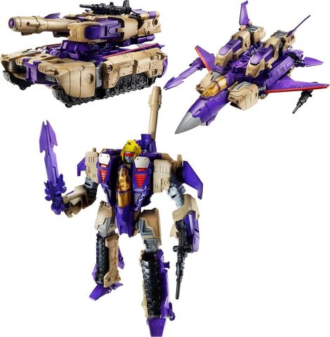 File:Generations-blitzwing-toy-voyager.jpg