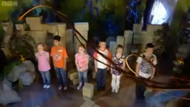 File:Trapped s2 e7.png