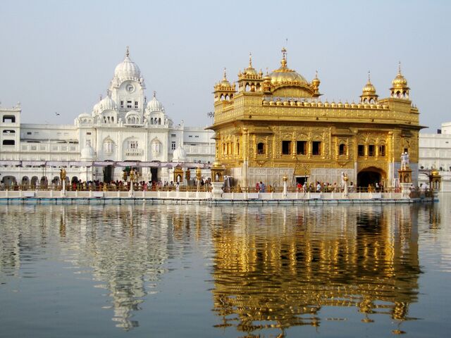 File:Golden-temple-amritsar-punjabindia.jpg