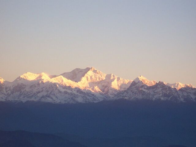 File:800px-Kanchenjunga.jpg