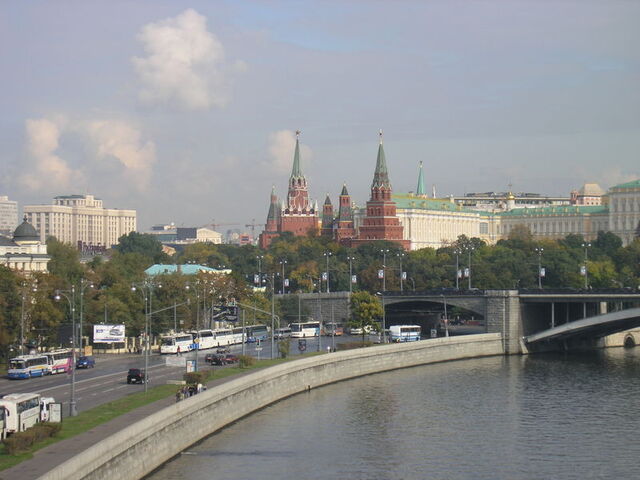 File:Russia-Moscow-Kremlin Overview-2.jpg