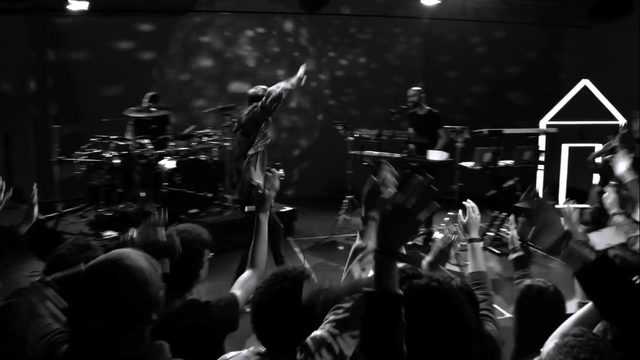 File:TALK ME DOWN - Vevo Lift (53).png