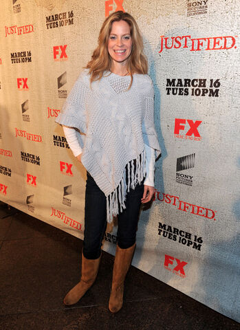 File:Kristin+Bauer+Premiere+FX+Networks+Sony+Pictures+ORVXgHvcTBAl.jpg