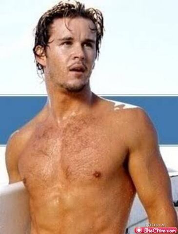 File:Eye-candy-ryan-kwanten-11.jpg