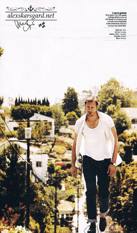 File:Tobias-Lundkvist-Photoshoot-09-alexander-skarsgard-18212485-1509-2560.jpg