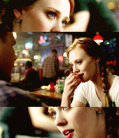 File:Tumblr l791umWNr41qcotvto1 500 large.jpg
