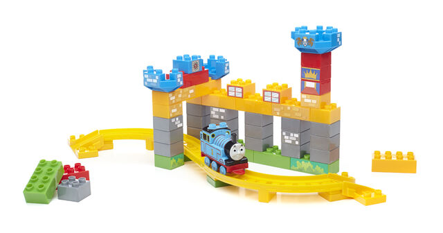 File:MegaBloksThomasVisitstheCastle.jpg