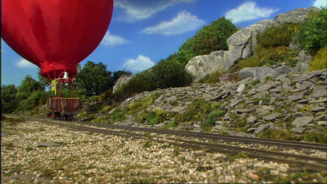 File:DuncanAndTheHotAirBalloon21.png