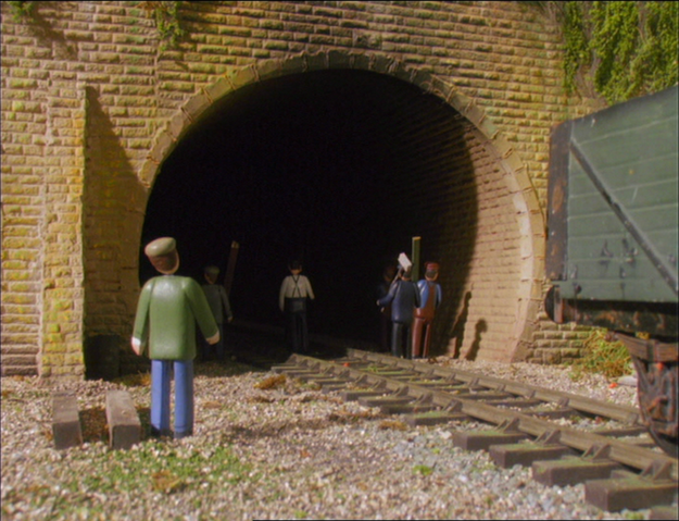 File:HenryandtheElephant35.png