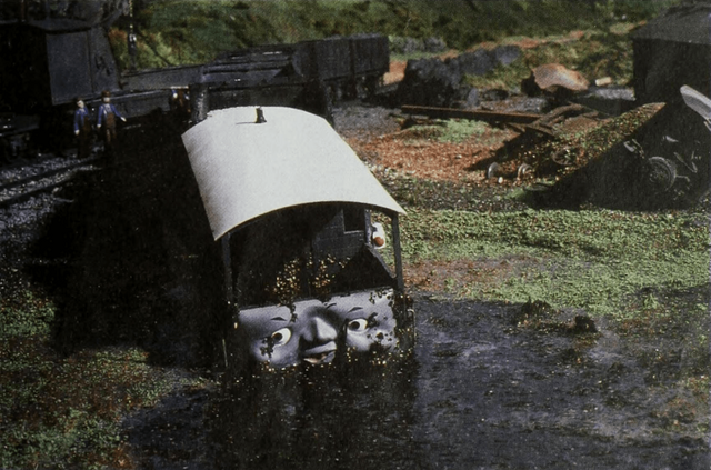 File:BusyGoingBackwards125.png