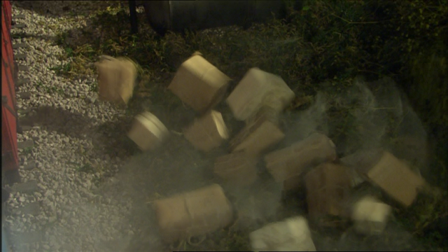 File:EdwardandtheMail64.png