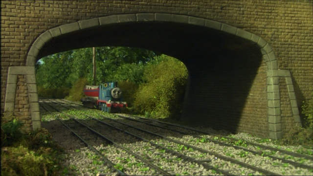 File:ThomasSetsSail36.png