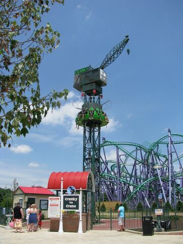 File:CrankyThomasTownSixFlags.jpg