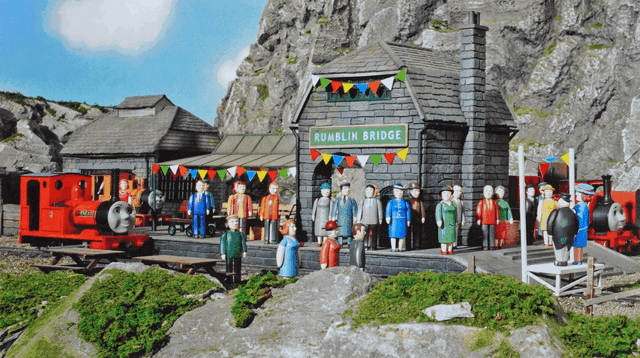 File:TheGrandOpening70.gif