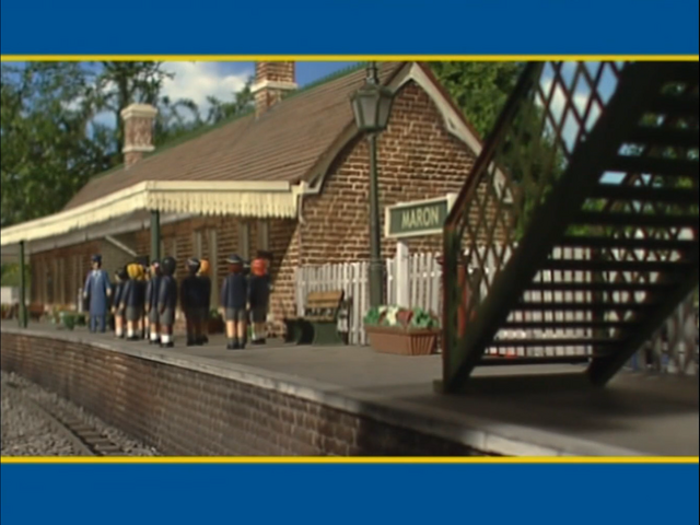 File:TheChildrenWaitforGordon1.png