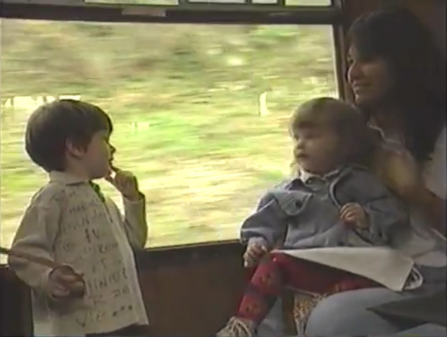 File:HelloThomasandJames86.png