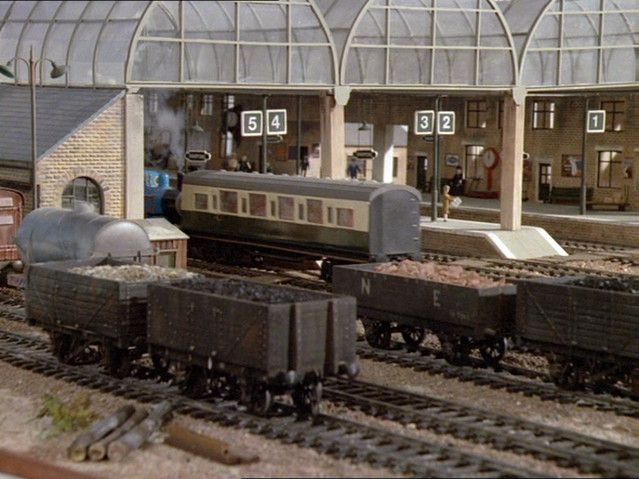 File:Thomas'Train11.png