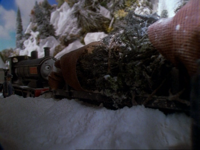 File:ThomasandtheMissingChristmasTree29.png