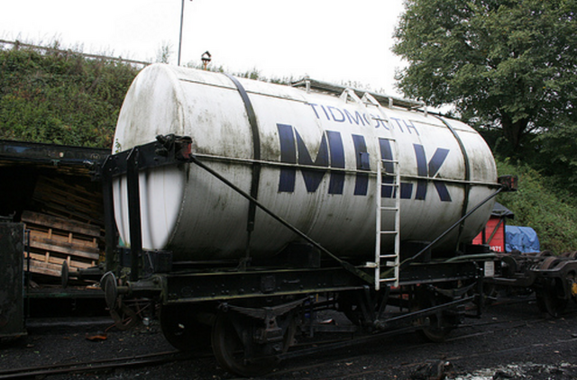 File:MilkTankerDOWT.png