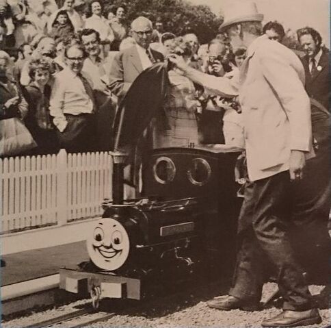 File:Rev.W.AwdryatBeerHeightsLightRailway1975.jpg
