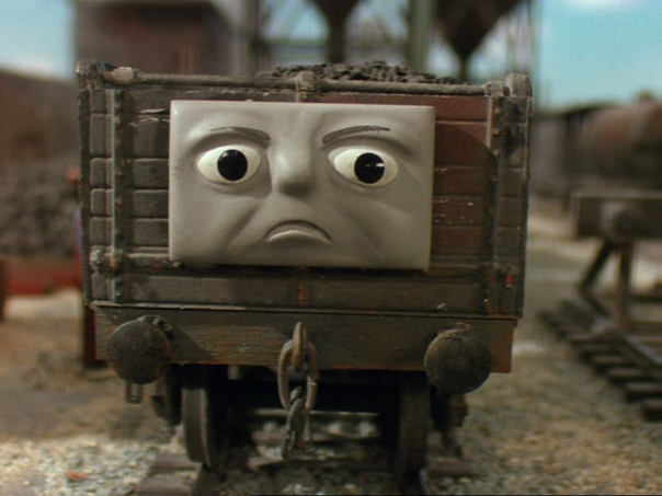 File:OliverOwnsUp39.png