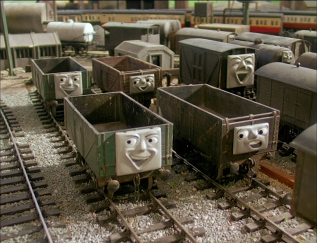 File:ToadStandsBy89.png