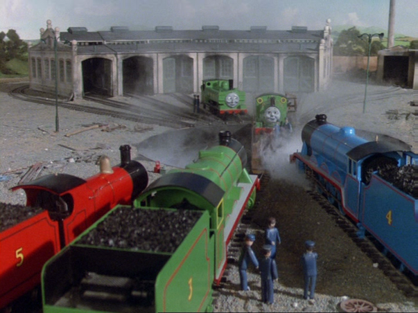File:DuckTakesCharge45.png