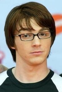 Drake Bell 13