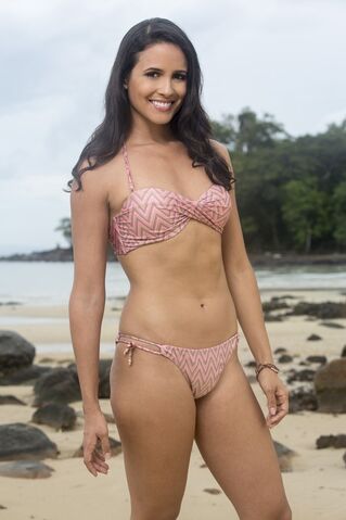 File:Emily S9 Contestant.jpg