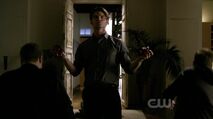 Ripping-out-hearts-elijah-17996534-1277-716