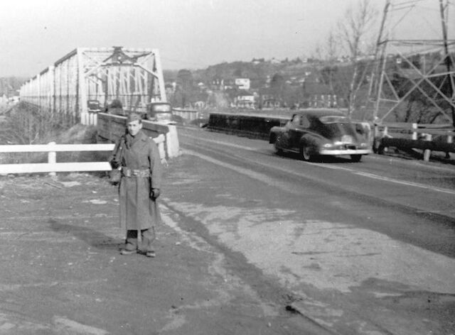 File:Sentry-at-falmouth-bridge-1-.jpg
