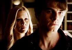 Rebekah-and-Kol-the-mikaelsons-37495727-245-170.gif