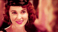 https://vignette4.wikia.nocookie.net/tvd/images/f/f8/Genevieve_IV.gif/revision/latest?cb=20140301194558&amp;path-prefix=pl