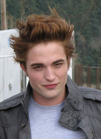 File:Edward Cullen 03.jpg