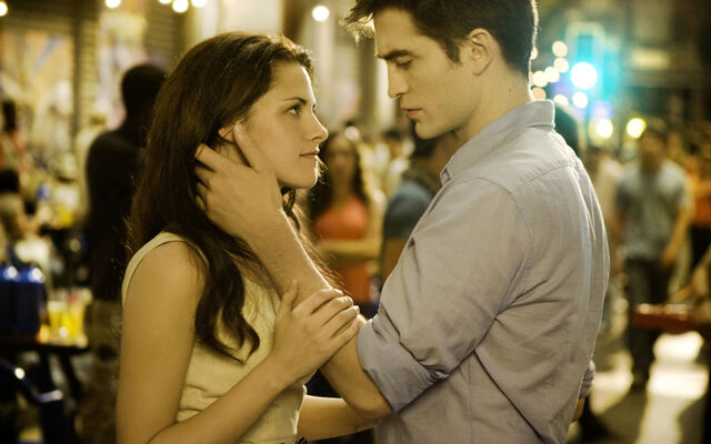 File:Bella and edward 107.jpg