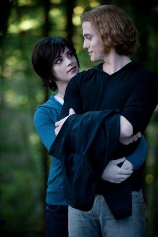 File:Cullen Couple2.jpg