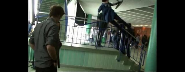 File:New-moon-Behind-The-Scenes-Screencaps-twilight-series-10920126-721-281.jpg