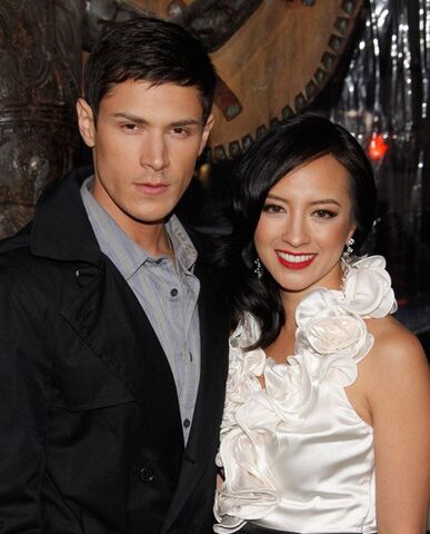 File:RYwv9-alex and wife Kim.jpg