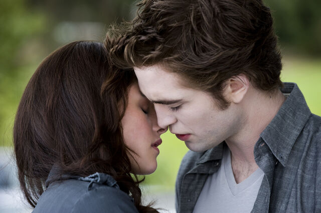 File:Twilight saga new moon.jpg