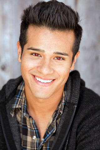 File:Aldo-Quintino-New-PICS-aldo-quintino-30239618-467-700.jpg