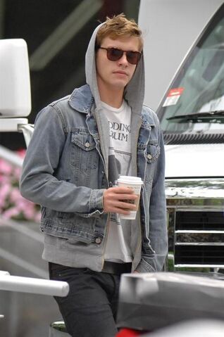 File:Xavier Samuel gets c95d.jpg