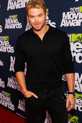 File:05 kellan lutz.jpg