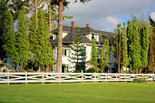 File:The Cullen's house.jpg